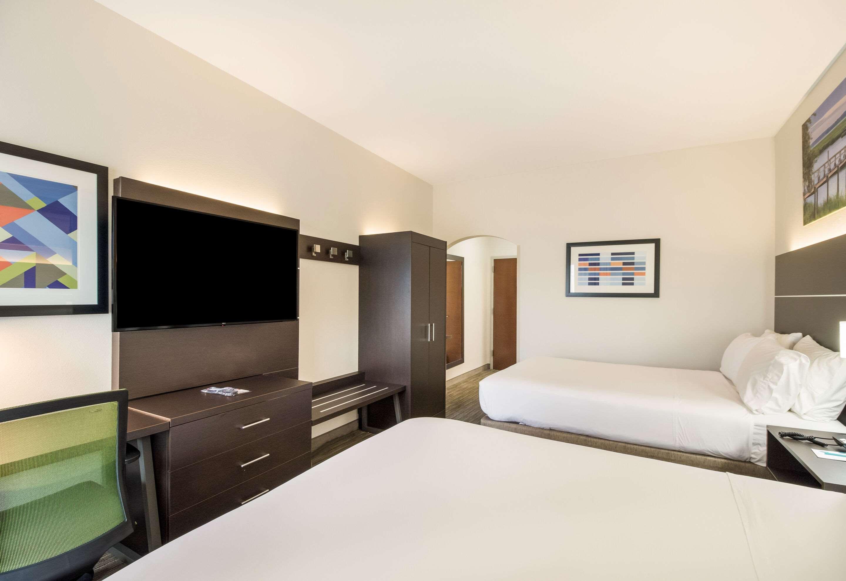 Clarion Pointe New Bern Hotell Eksteriør bilde